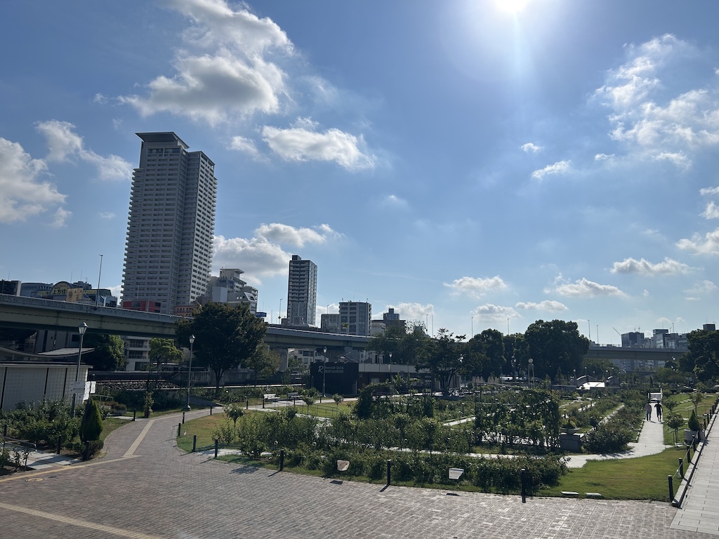 難波橋より。